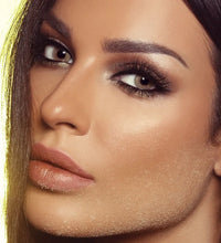 Close-up of a woman's face with makeup Bella One Day Hazel Beige