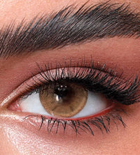 Close-up of a brown eye with detailed makeup Bella One Day Hazel Beige